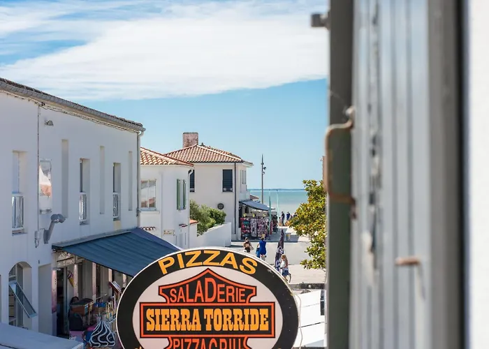 180m De La Plage, Quartier Animé 2 Personnes Appartement *